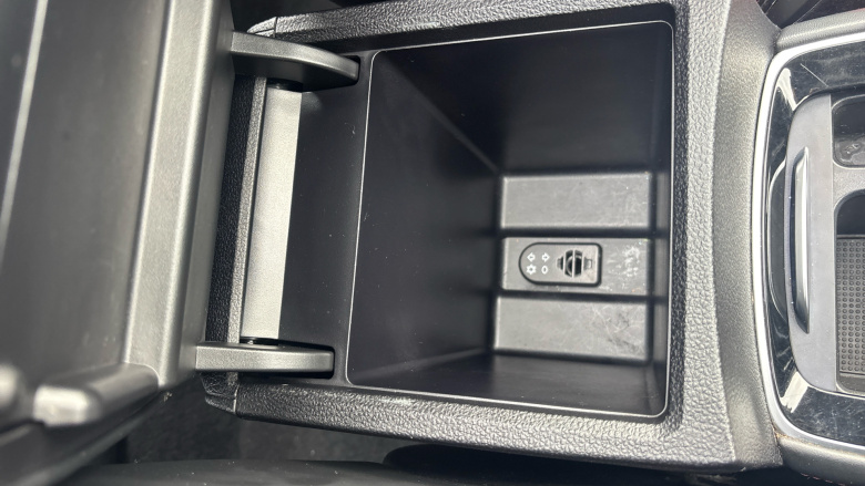 MG Hs 1.5 T-GDI Exclusive 5dr DCT Petrol Hatchback